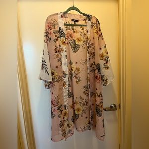 Derek Heart Plus 3x pink floral kimono